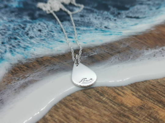 'DROP IN THE OCEAN' Necklace